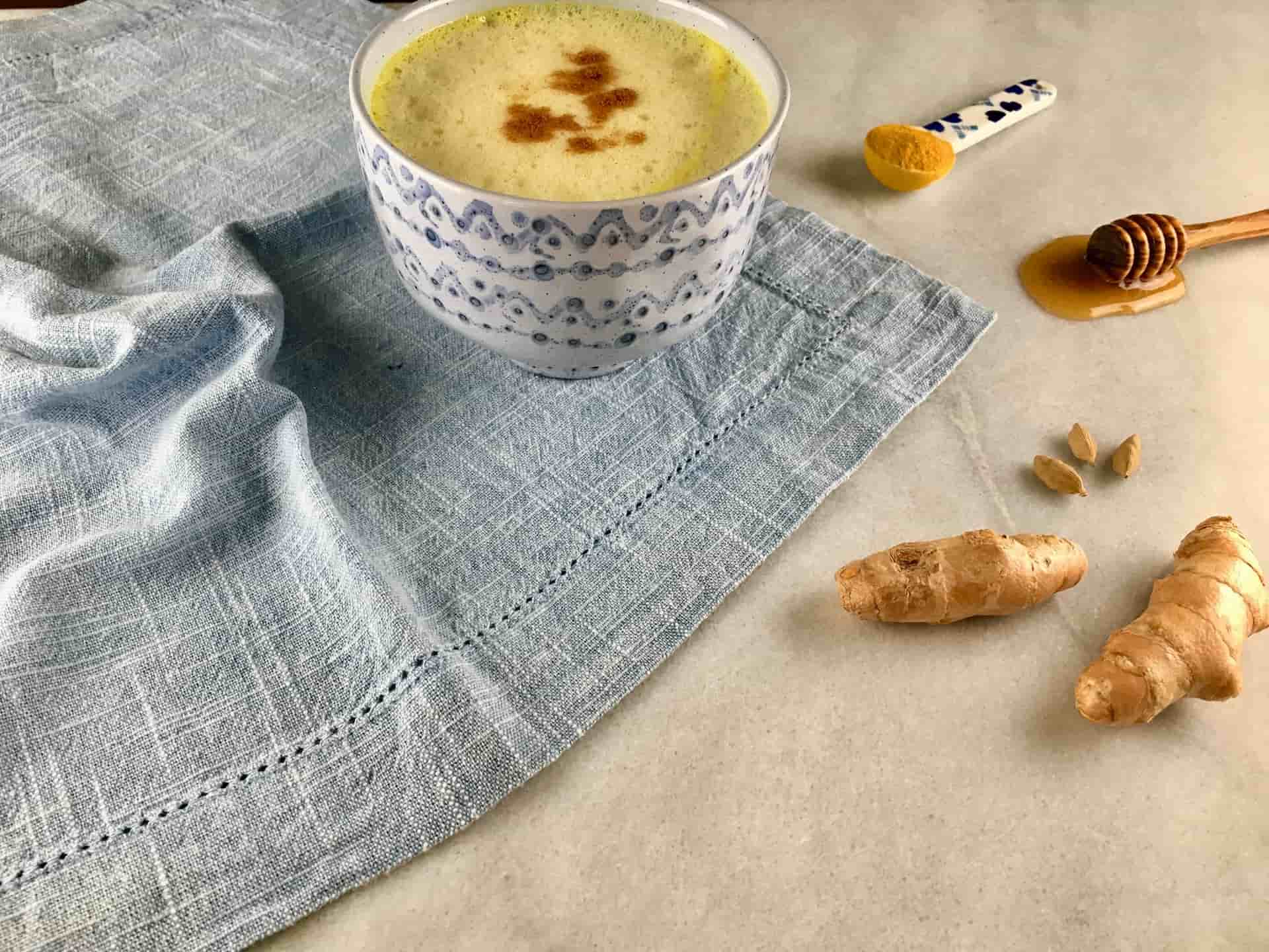 Benefits of Ginger Tea for Colds, Coughs, Congestion